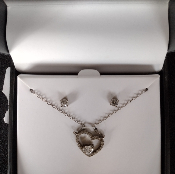 Giani Bernini Cubic Zirconia Sterling Silver Heart Necklace and Earring Set NWT - Picture 7 of 10